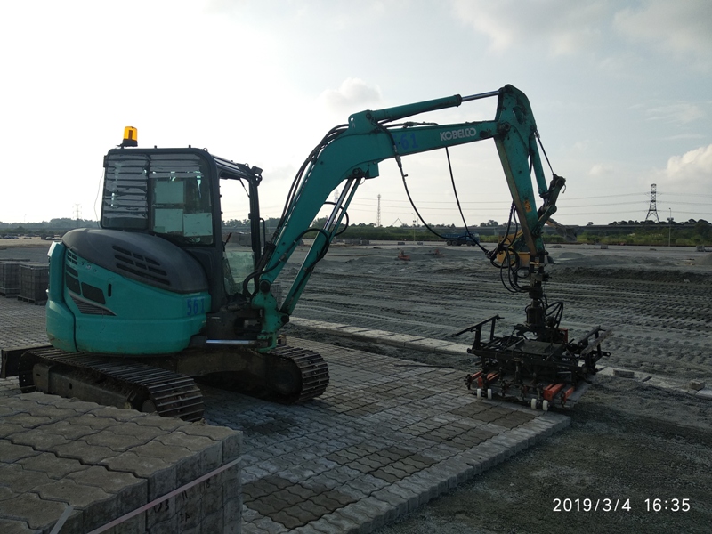 EXCAVATOR 5 SK